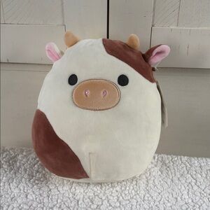 Ronnie the Cow Squishmallow, 8 inches